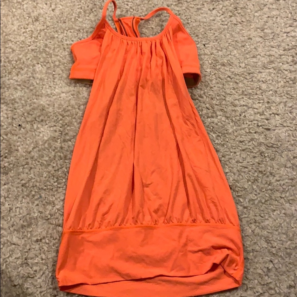 lululemon no limits tank: size 4
